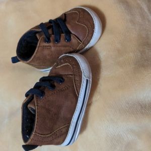 Crib shoes